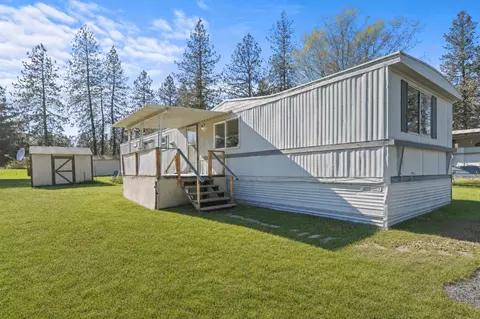 34124 N Newport Hwy # 18, Chattaroy, WA 99003