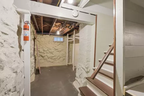 Entry Way - 1314 E 17th Ave, Spokane, WA 99203 photo 4 of 4