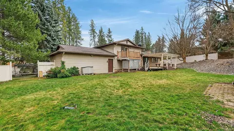 Exterior - 2707 E Player Dr, Spokane, WA 99223 photo 5 of 7