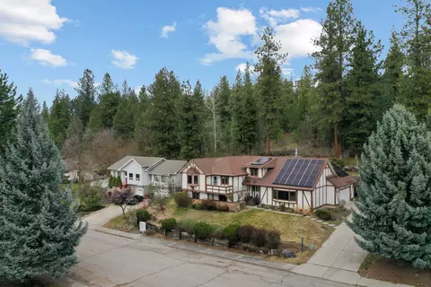 10048 N Seminole Dr, Spokane, WA 99208