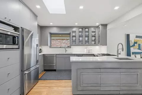 Kitchen - 1704 E 35th Ave, Spokane, WA 99203 photo 1 of 5