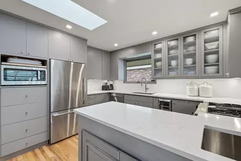 Kitchen - 1704 E 35th Ave, Spokane, WA 99203 photo 2 of 5