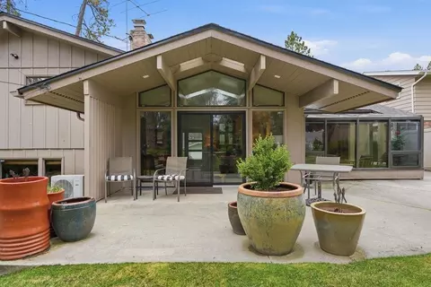 Exterior - 1704 E 35th Ave, Spokane, WA 99203 photo 3 of 6