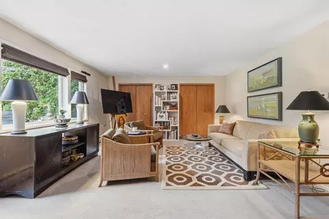 Living - 1704 E 35th Ave, Spokane, WA 99203 photo 6 of 7
