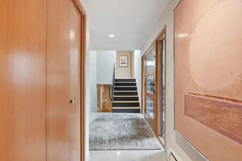 Entry Way - 1704 E 35th Ave, Spokane, WA 99203 photo 4 of 6