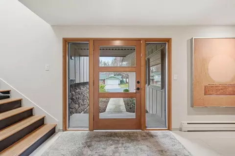 Entry Way - 1704 E 35th Ave, Spokane, WA 99203 photo 1 of 6