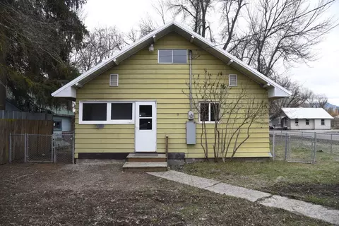 Exterior - 301 2nd Ave, Cusick, WA 99119 photo 3 of 3