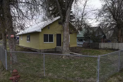 Exterior - 301 2nd Ave, Cusick, WA 99119 photo 2 of 3