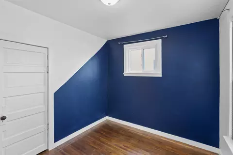 Bedroom - 1324 E Broad Ave, Spokane, WA 99207 photo 2 of 2