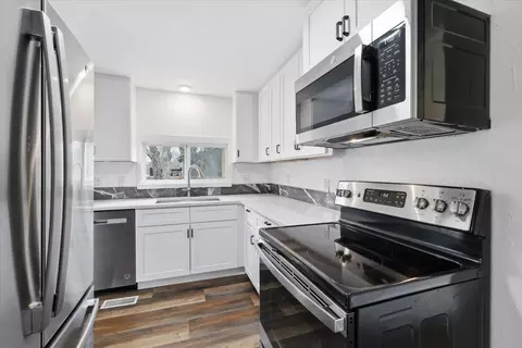Kitchen - 3219 E 36th Ave, Spokane, WA 99223 photo 1 of 2