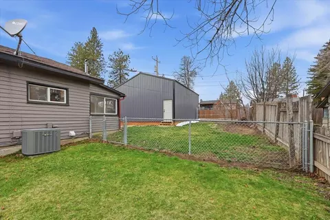 Exterior - 3219 E 36th Ave, Spokane, WA 99223 photo 3 of 3
