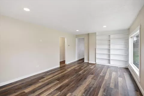 Living - 3219 E 36th Ave, Spokane, WA 99223 photo 5 of 5