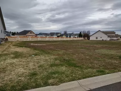 1109 N Country Club Dr UNIT S 35 & 36, Deer Park, WA 99006