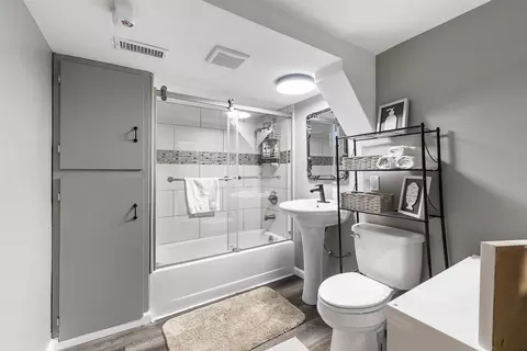 Bath - 942 E Baldwin Ave, Spokane, WA 99207 photo 1 of 3