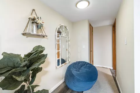 Entry Way - 942 E Baldwin Ave, Spokane, WA 99207 photo 2 of 5