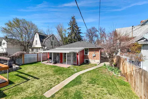 Exterior - 942 E Baldwin Ave, Spokane, WA 99207 photo 4 of 8