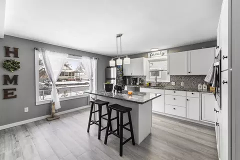 Kitchen - 942 E Baldwin Ave, Spokane, WA 99207 photo 2 of 5