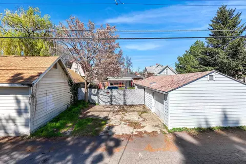 Exterior - 942 E Baldwin Ave, Spokane, WA 99207 photo 8 of 8