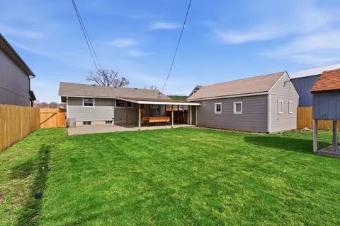 Exterior - 3832 E Grace Ave, Spokane, WA 99217 photo 4 of 11
