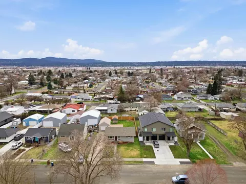 View/Area - 3832 E Grace Ave, Spokane, WA 99217 photo 2 of 6