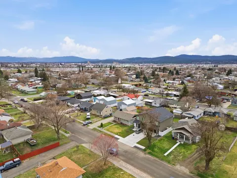View/Area - 3832 E Grace Ave, Spokane, WA 99217 photo 1 of 6