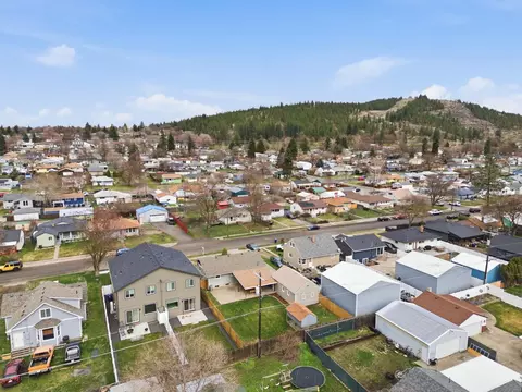 View/Area - 3832 E Grace Ave, Spokane, WA 99217 photo 4 of 6