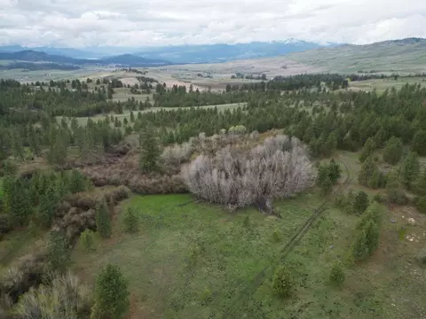 5 Nnn Newbill Rd, Fruitland, WA 99129