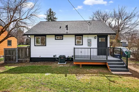 Exterior - 915 E 34th Ave, Spokane, WA 99203 photo 4 of 6