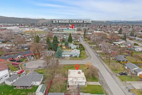 View/Area - 1323 N Bowman Rd, Spokane Valley, WA 99212 photo 2 of 8
