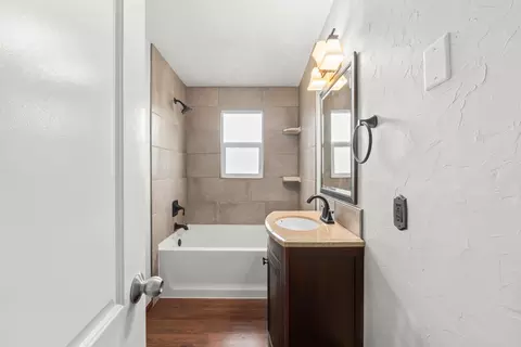Bath - 1323 N Bowman Rd, Spokane Valley, WA 99212 photo 1 of 1