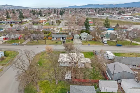 View/Area - 1323 N Bowman Rd, Spokane Valley, WA 99212 photo 6 of 8