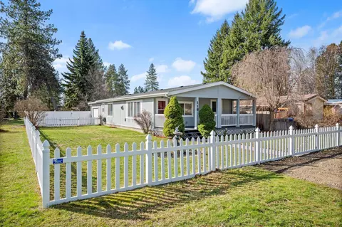 116 E C St, Deer Park, WA 99006