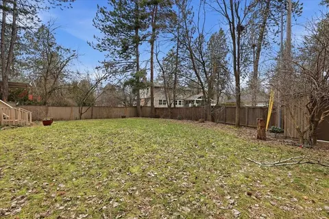 Exterior - 1829 E Pinecrest Rd, Spokane, WA 99203 photo 8 of 8