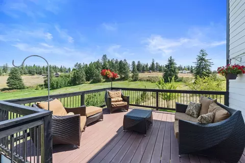 Exterior - 12101 E Randall Rd, Mead, WA 99021 photo 6 of 7
