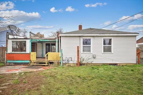 Exterior - 42 Everett Ave, Spokane, WA 99207 photo 5 of 6