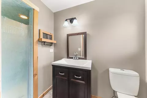 Bath - 17606 N Michael Rd, Colbert, WA 99005 photo 2 of 3