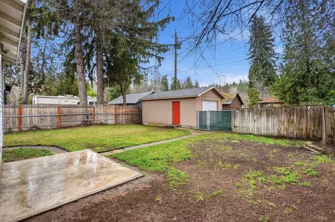 Exterior - 2618 E Hartson Ave, Spokane, WA 99202 photo 8 of 9
