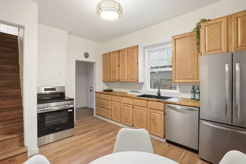 Kitchen - 2618 E Hartson Ave, Spokane, WA 99202 photo 3 of 4
