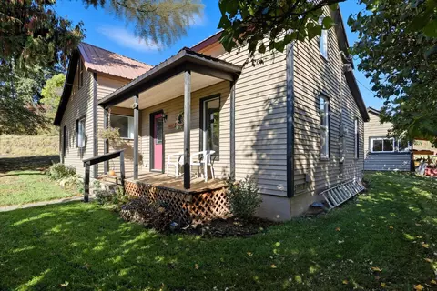 602 W Bartlett St, Oakesdale, WA 99158