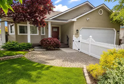 3211 E 43rd Ave, Spokane, WA 99223