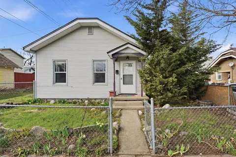2415 N Adams St, Spokane, WA 99205