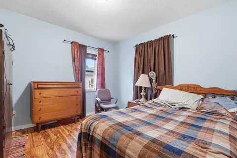 Bedroom - 517 E Hoffman Ave, Spokane, WA 99207 photo 1 of 4