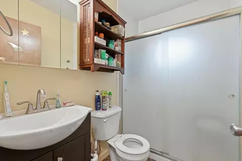 Bath - 517 E Hoffman Ave, Spokane, WA 99207 photo 1 of 1