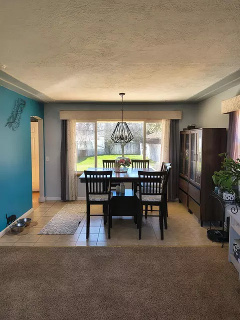 Dining - 1026 E Crown Ave, Spokane, WA 99207 photo 2 of 2