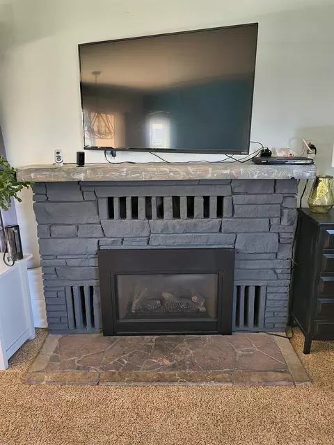 Living - 1026 E Crown Ave, Spokane, WA 99207 photo 2 of 2