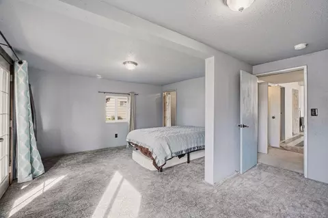Bedroom - 1528 E Boone Ave, Spokane, WA 99202 photo 2 of 3