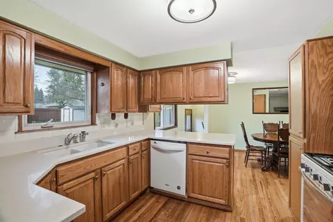 Kitchen - 10907 E 24th Ave, Spokane Valley, WA 99206 photo 1 of 4