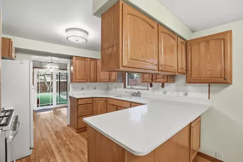 Kitchen - 10907 E 24th Ave, Spokane Valley, WA 99206 photo 4 of 4