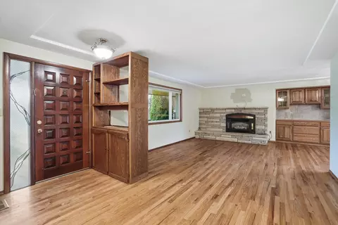 Living - 10907 E 24th Ave, Spokane Valley, WA 99206 photo 1 of 6