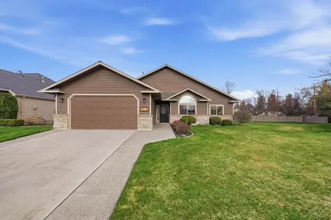 4913 S Woodfield Ln, Spokane, WA 99223